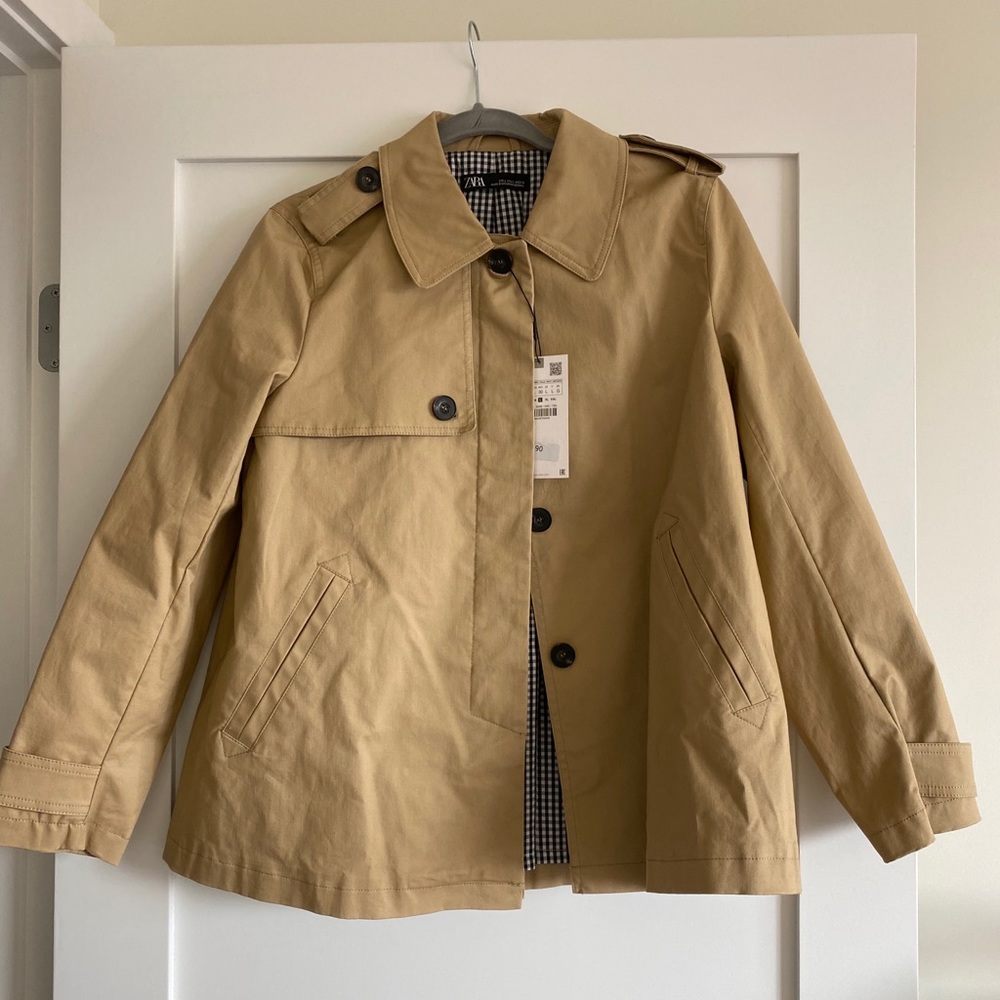 NWT Zara tan crop swing trench coat size large